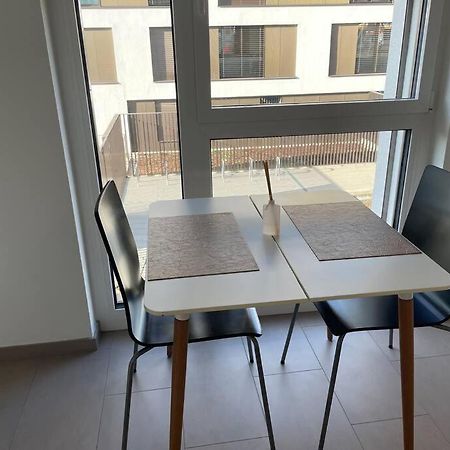 Prilly Joli Studio Confortable ! מראה חיצוני תמונה